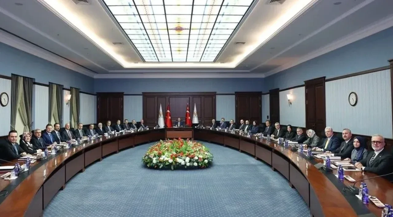 AK Parti’den belediyelere yönelik dev reform hazırlığı: MKYK’da sunulan 5 maddelik paket TBMM yolunda