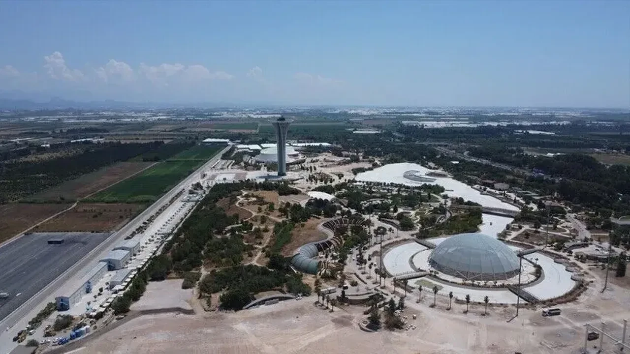 Dünyanın gözü COP31 Zirvesi'nde! Bakanlar Kurum ve Çiftçi'den önemli mesajlar: 4 milyar dolarlık ekonomik hareketlilik