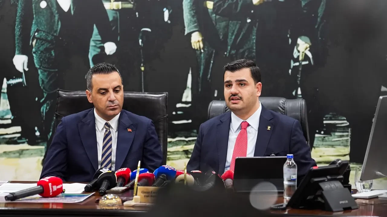 Eyyüp Kadir İnan'dan dikkat çeken İzmir mesajı: "Fetret Devri bitmiştir"