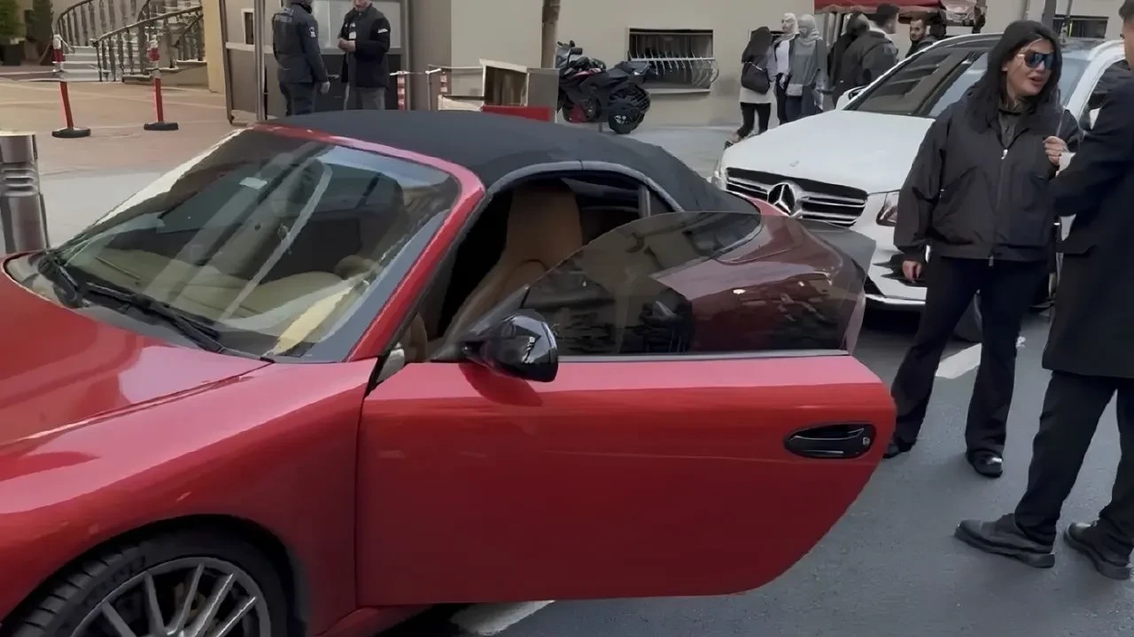 Feyza Civelek'in 9 milyonluk aracı! Kızılcık Şerbeti dizisinden sonraki sessizliği dikkat çekti