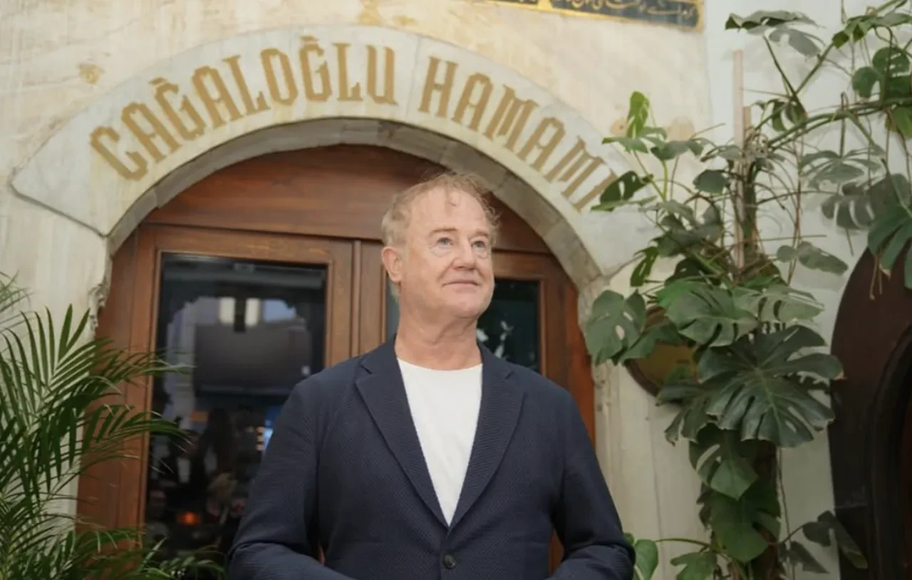 Game of Thrones oyuncusunu sevindiren sürpriz! Owen Teale İstanbul'u çok sevdi