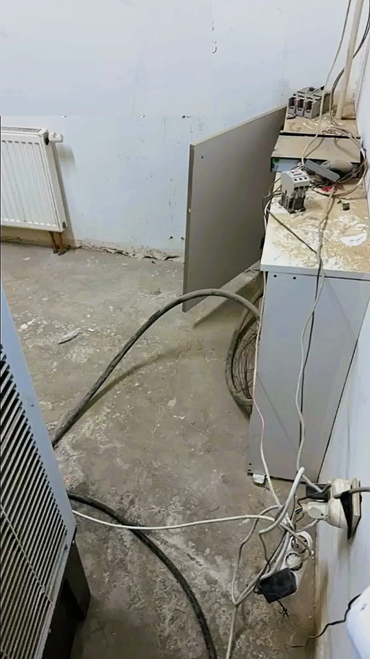 Mardin'de şok görüntüler: Evi kripto para üretim tesisine çevirip kaçak elektrikle çalıştırmışlar
