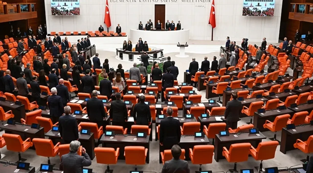 TBMM Genel Kurulu’nda dev düzenleme: Tasfiyesine karar verilen yatırım fonlarına ilişkin kanun teklifinin ilk 5 maddesi kabul edildi