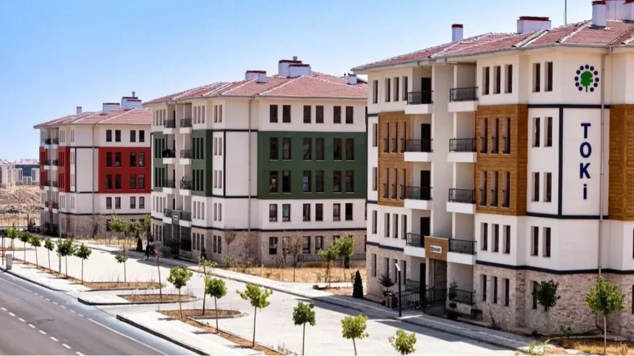 TOKİ’den işçilere özel konut projesi: Bu yıl toplam 255 bin konut teslim edilecek