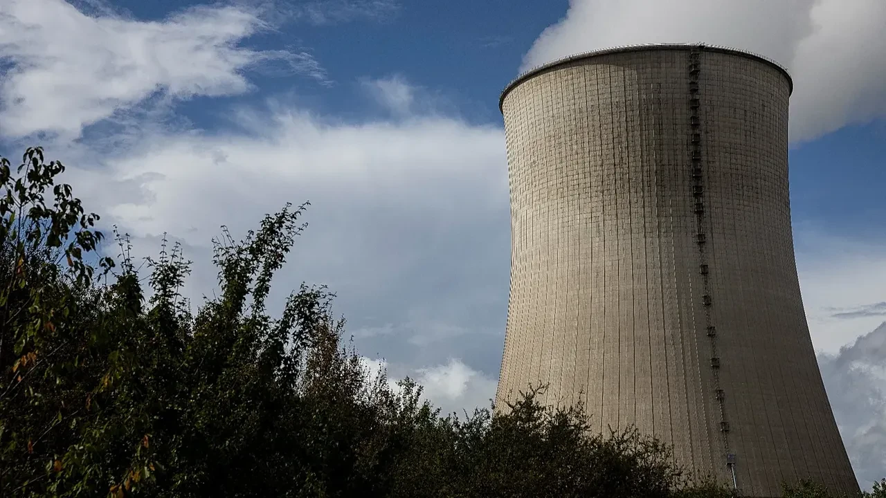 Yapay zekanın karnı acıktı: Kapatılan 3 nükleer santral geri açılıyor