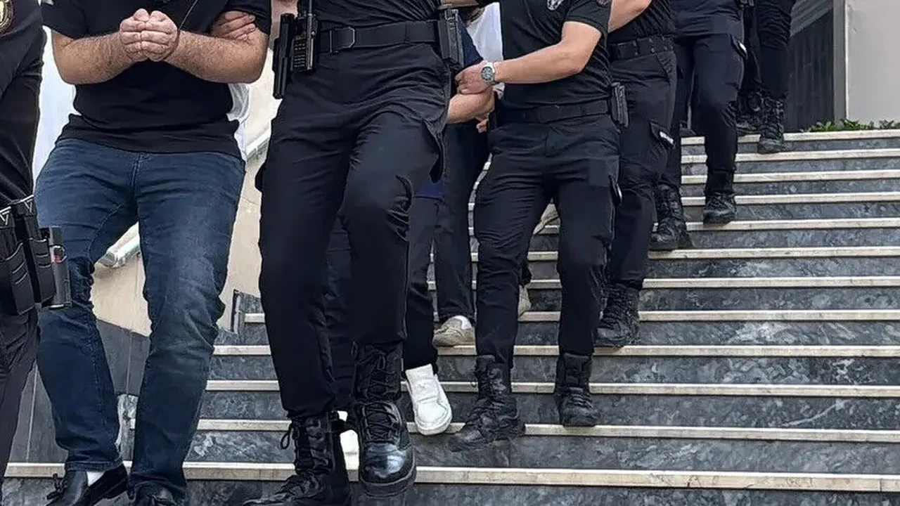 Ankara merkezli 7 ilde fuhuş ve müstehcenlik operasyonu: 45 gözaltı