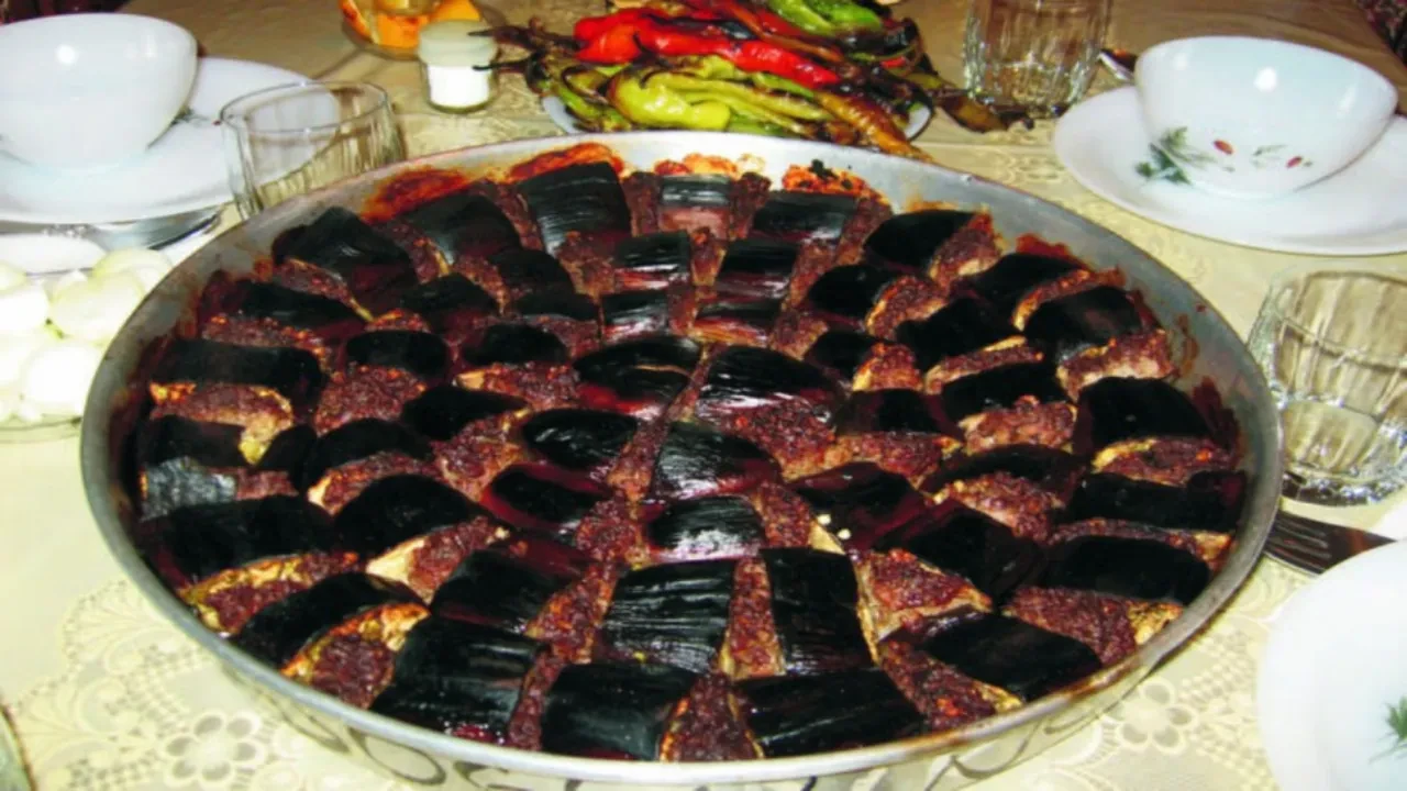 Antepliler balcan kebabı diyorlar, Urfalılar tepsi! Ancak lezzeti isimleri unutturuyor