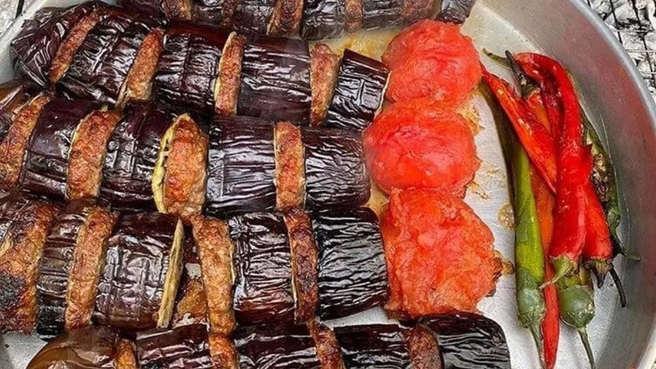 Antepliler balcan kebabı diyorlar, Urfalılar tepsi! Ancak lezzeti isimleri unutturuyor