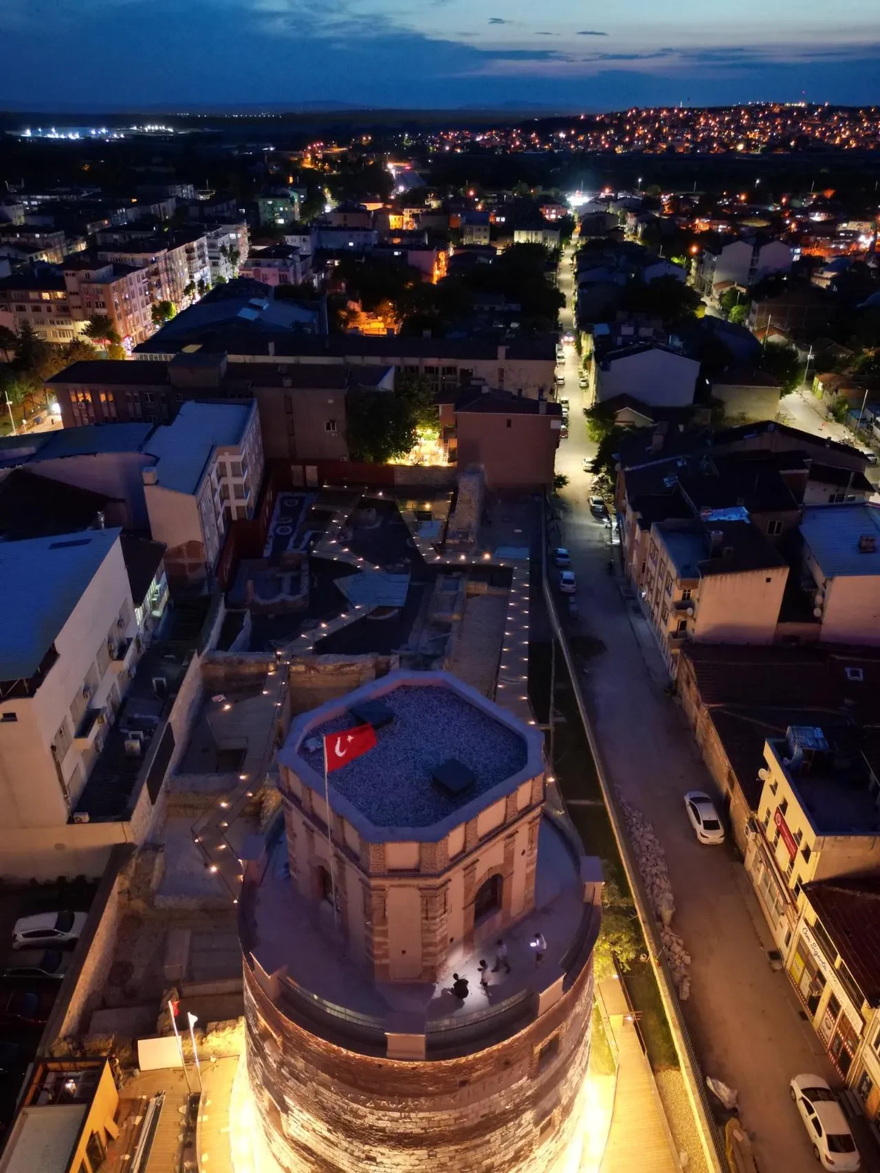 Bakan Ersoy, Edirne’nin tarihe açılan kulesini inceledi: 4 ayda 18 bin ziyaretçi ağırlayan Makedonya Kule Müzesi Edirne’nin yeni gözdesi!