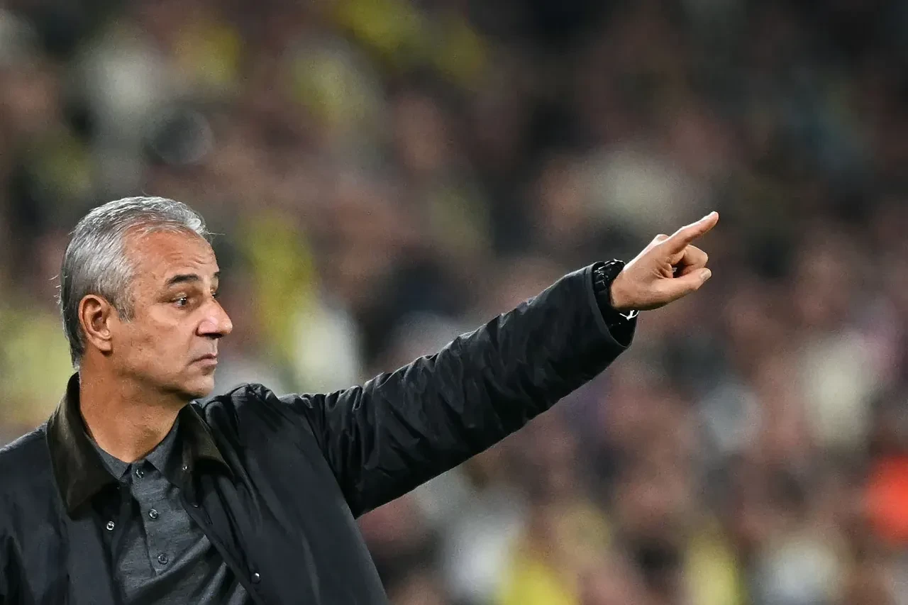 Fenerbahçe'de İsmail Kartal için kritik derbi uyarısı! B planı hazır: Kaybedilirse o gelecek