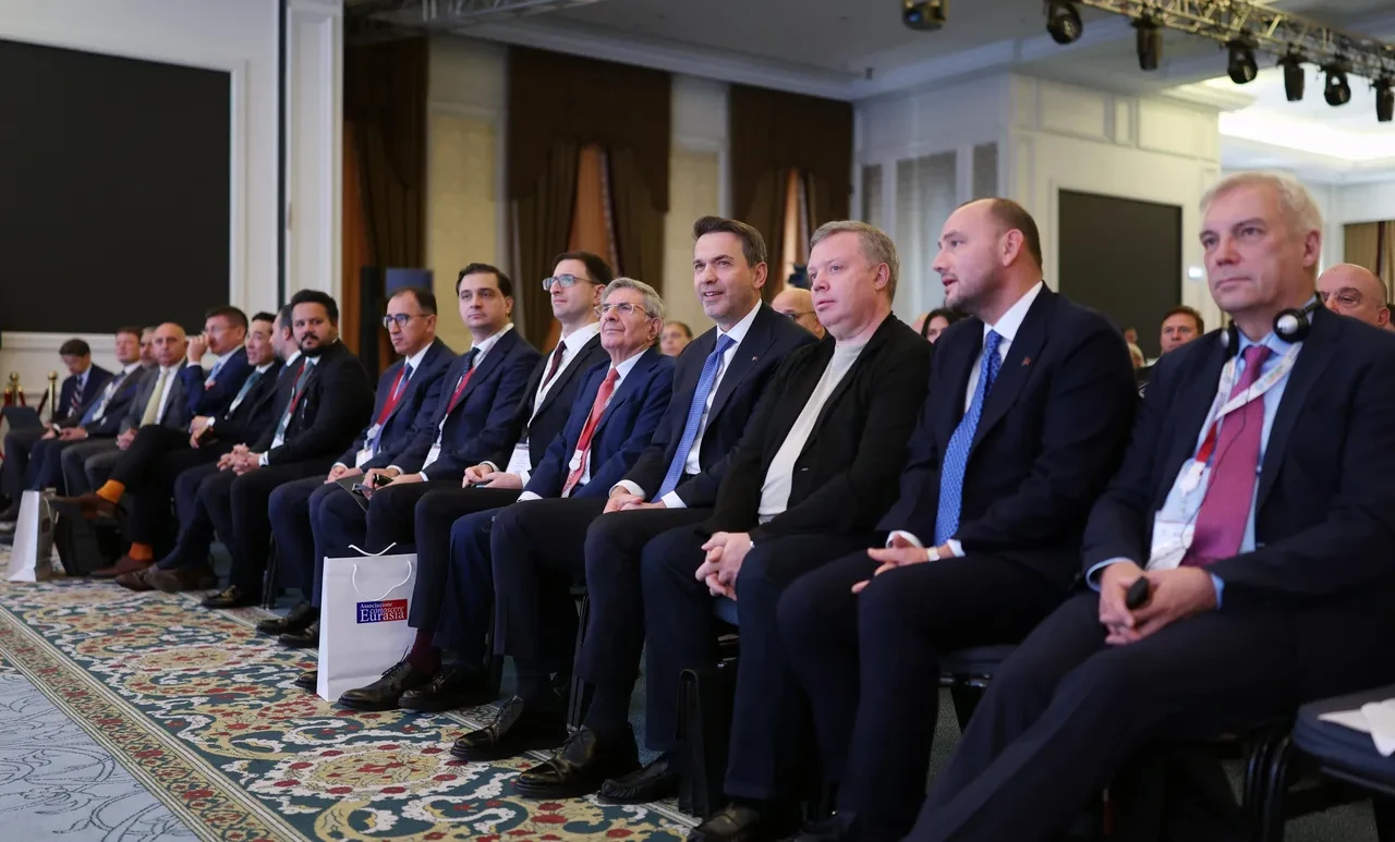 Karadeniz gazında yeni hedef! Bayraktar günlük üretimin 45 milyon metreküpe çıkacağı tarihi açıkladı