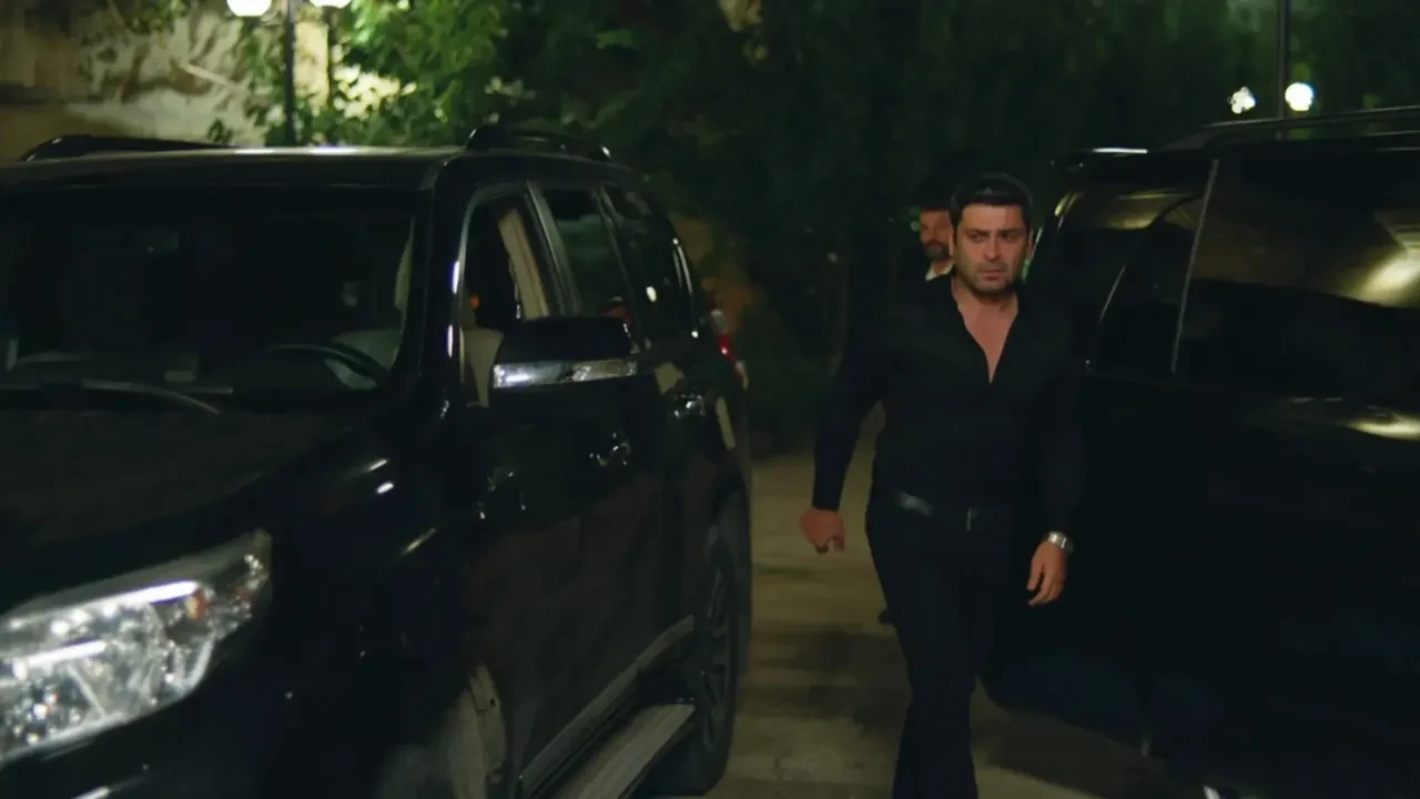 Reytingleri düşen Uzak Şehir harekete geçti! Cihan nişanlanıyor, Uzak Şehir 70. bölümde atak sahneler