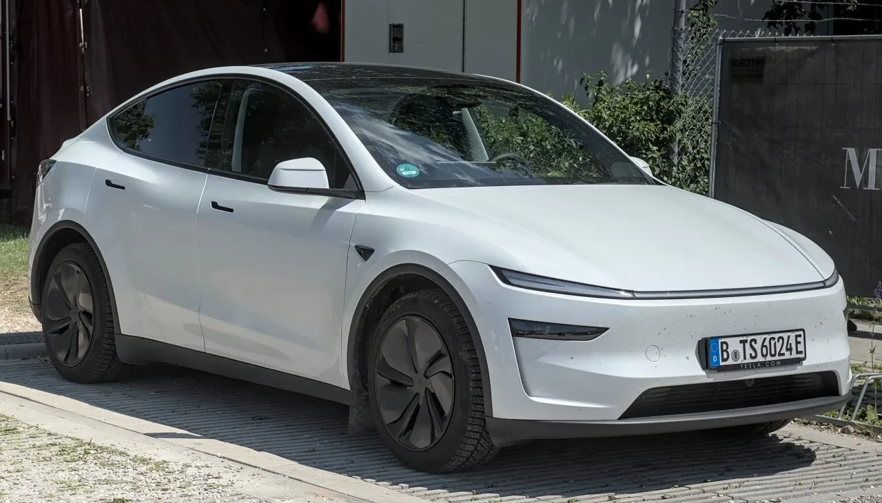 Tesla sahipleri araçlarını robotaksi olarak kullanıp para kazanabilecek