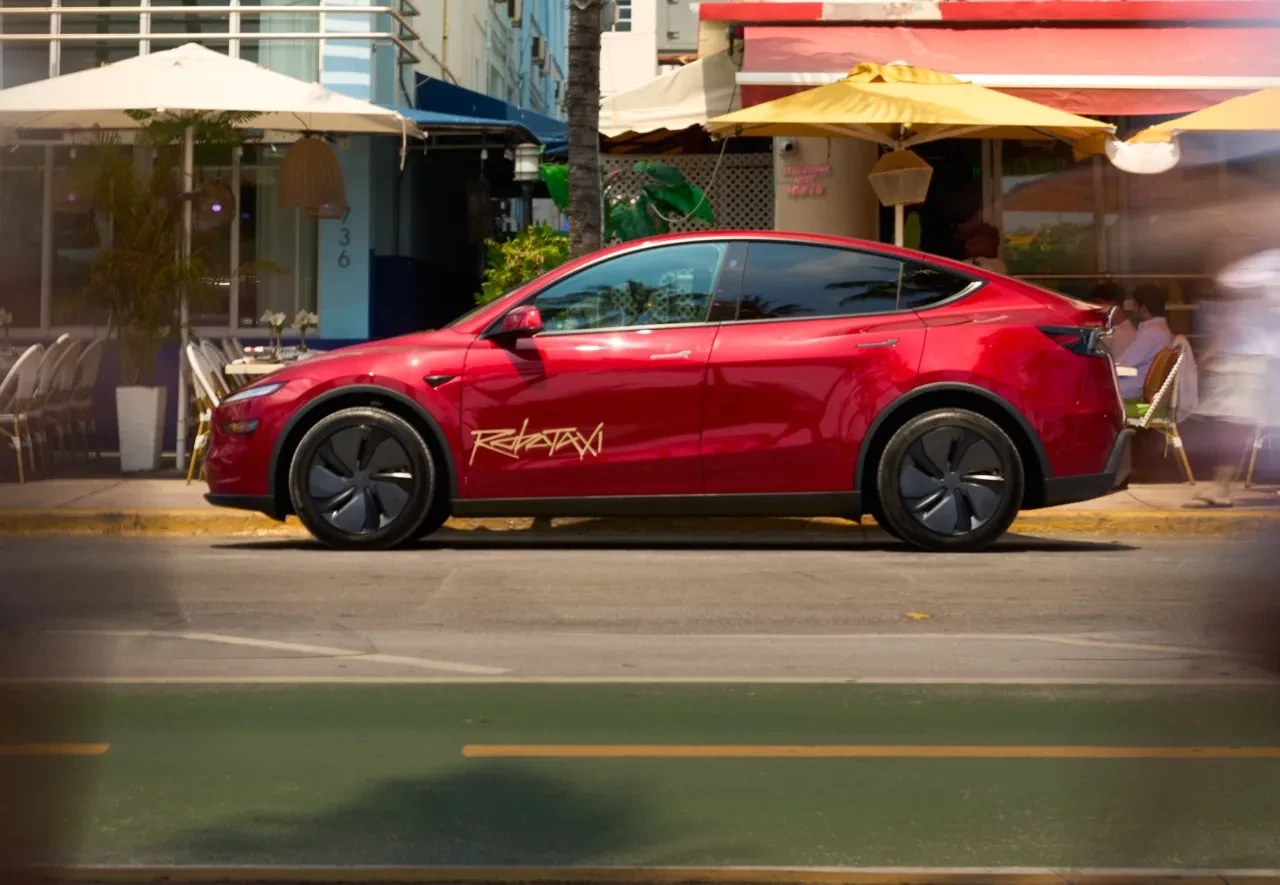 Tesla sahipleri araçlarını robotaksi olarak kullanıp para kazanabilecek