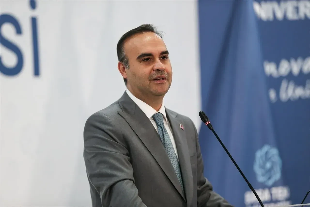 Yerli navigasyon uygulaması için tarih verildi! Bakan Kacır duyurdu