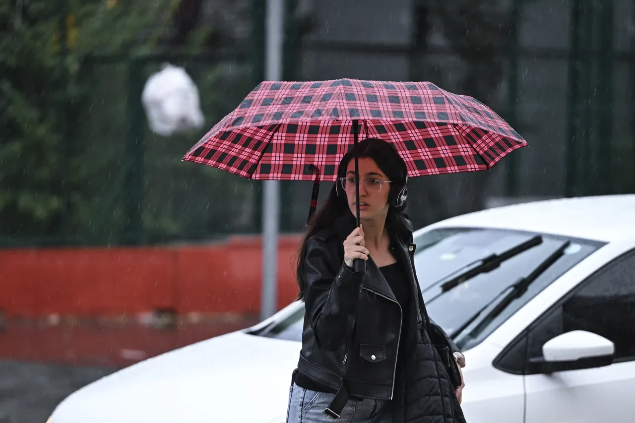 24 Ekim 2026 hava durumu | Meteoroloji saat vererek uyardı: 19 ilde sağanak var