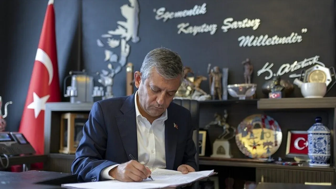 CHP ile Yeni Parti arasında aidat krizi: 7 gün içinde ödenmezse icra takibi başlatılacak