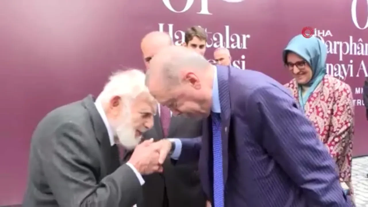 Cumhurbaşkanı Erdoğan, Darphane-i Amire Müzeleri’ni gezdi