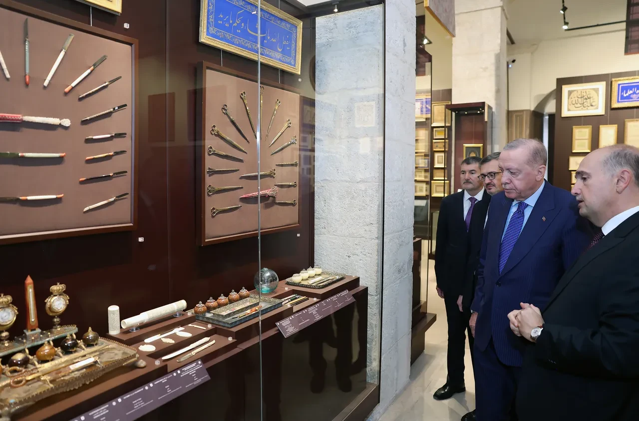 Cumhurbaşkanı Erdoğan'dan muhalefete sert tepki: 'Kendisine ofis yapıyor' iftirasına müze kompleksiyle cevap