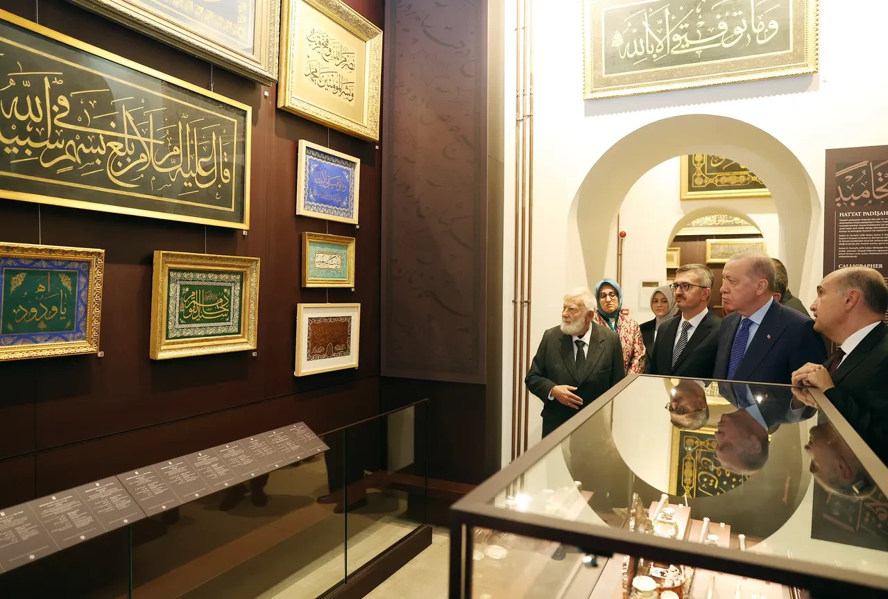 Cumhurbaşkanı Erdoğan'dan muhalefete sert tepki: 'Kendisine ofis yapıyor' iftirasına müze kompleksiyle cevap