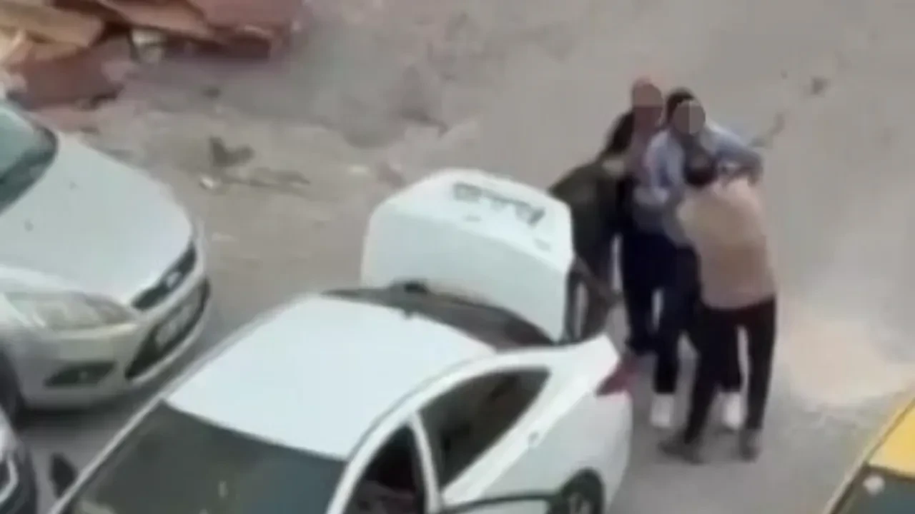 Film sahnelerini aratmayan olay: Adamı zorla bagaja sokup kaçırdılar