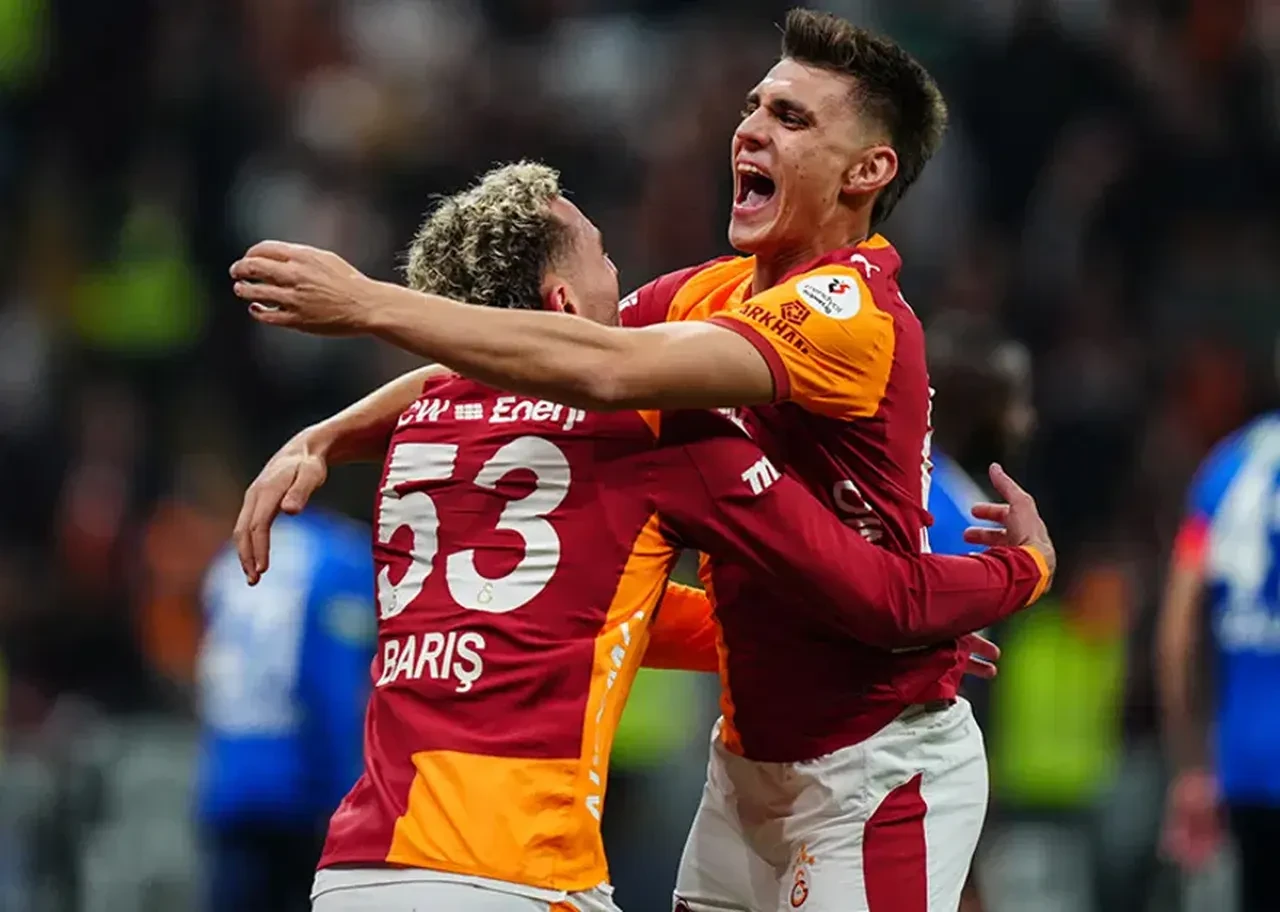 Galatasaray-Fenerbahçe derbisi öncesi Barış Alper, Leao ve Singo kararı!