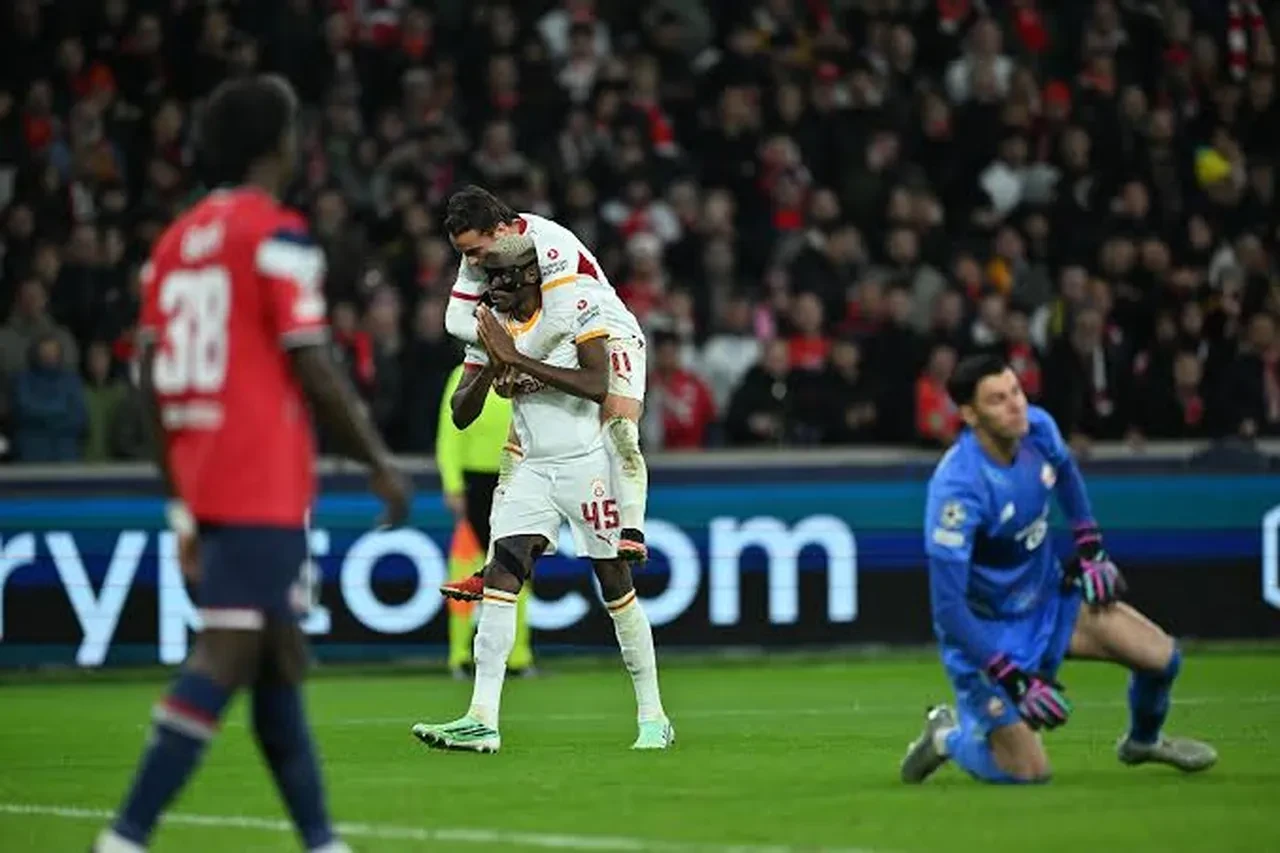Galatasaray’ın genç yıldızına Fransız kancası! Lille yeni sözleşmeye yanaşmayan oyuncuya talip oldu