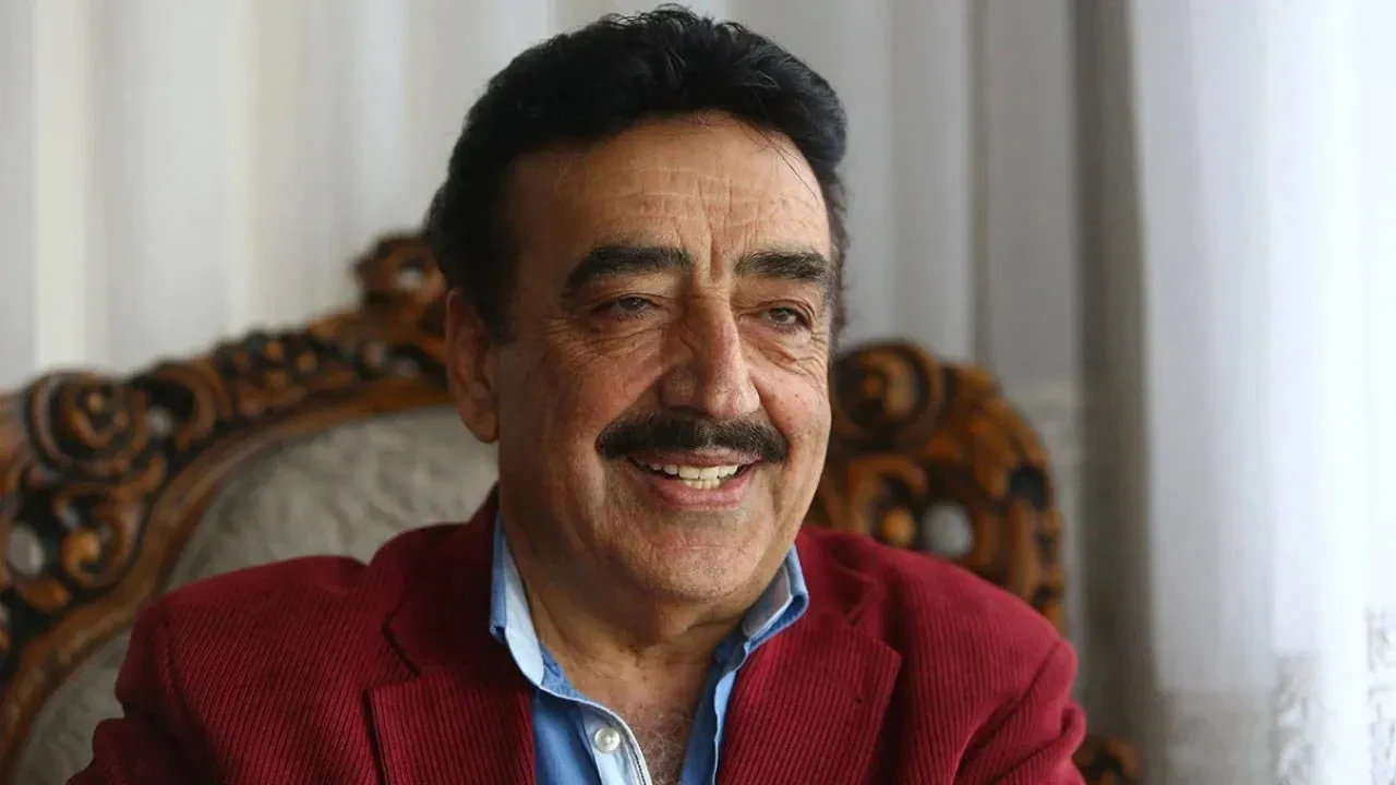 Hakkı Bulut'un son sağlık durumu hakkında bilgi! Sahnede fenalaşmıştı