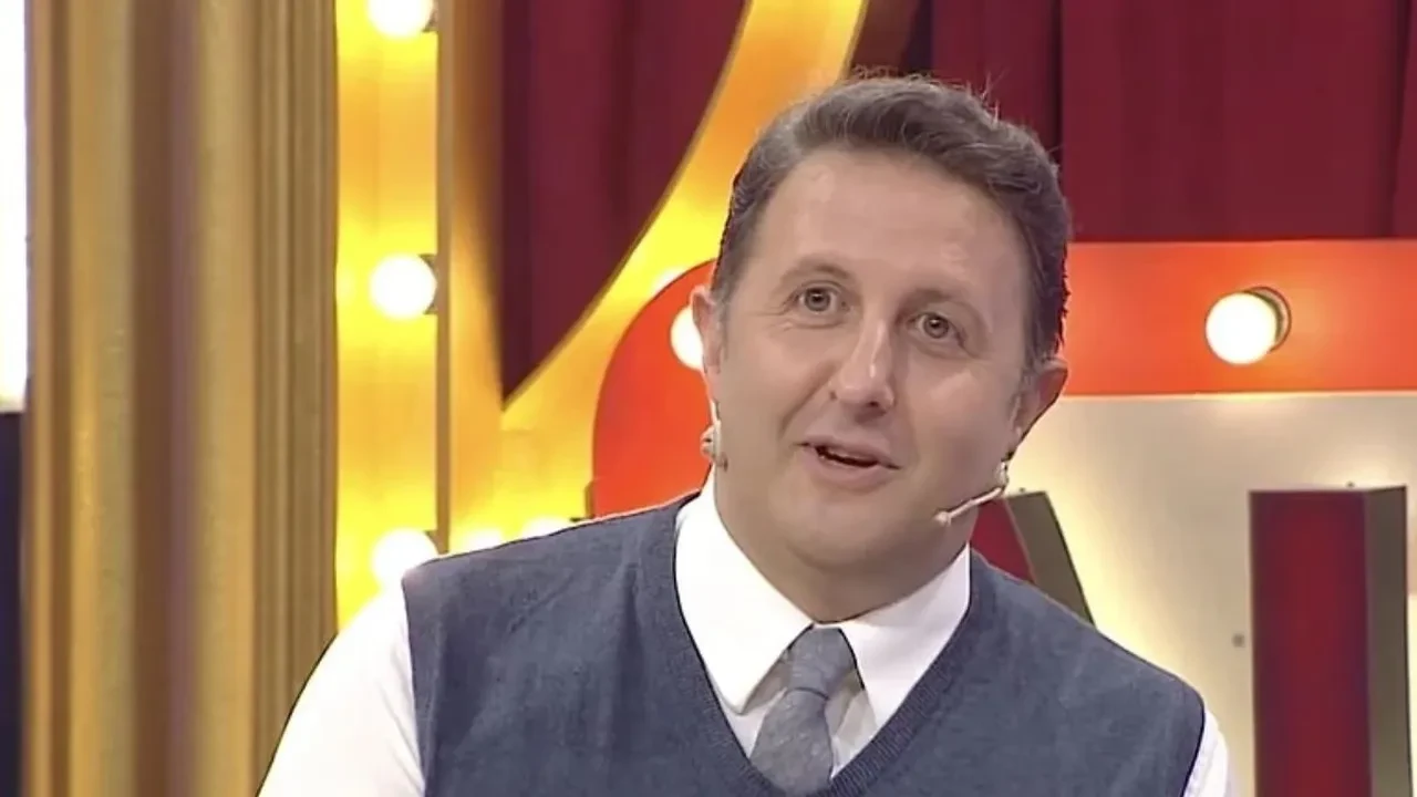 İlker Ayrık’tan yıllar sonra gelen Ben Bilmem Eşim Bilir itirafı! Programın perde arkasını anlattı: “Farklı bir dinamik oluştu”