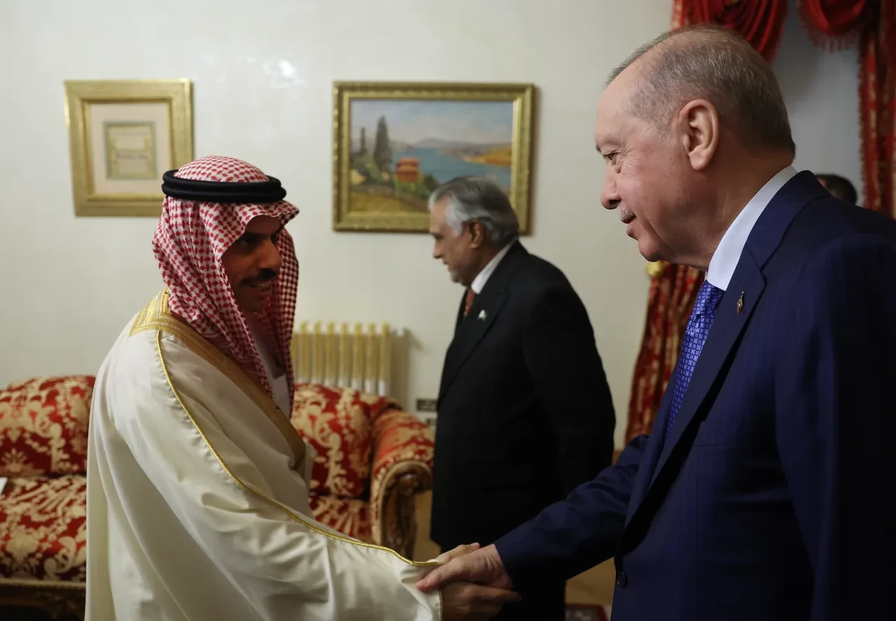 İstanbul’da tarihi zirve! 7 ülke aynı masada: Türkiye’nin planı ne?