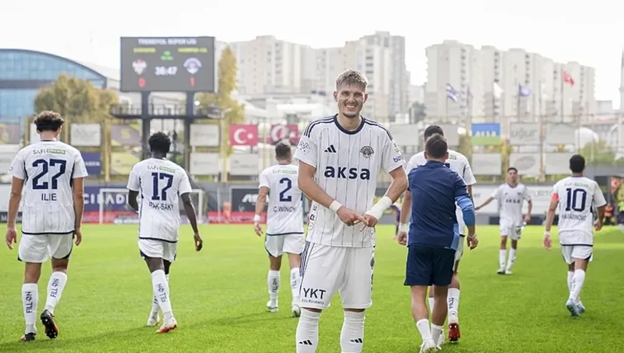 Süper Lig'de Kasımpaşa tek golle üç puanı kaptı! Eyüpspor dipte kaldı