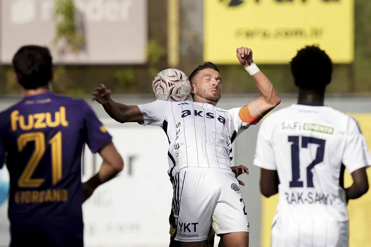 Süper Lig'de Kasımpaşa tek golle üç puanı kaptı! Eyüpspor dipte kaldı