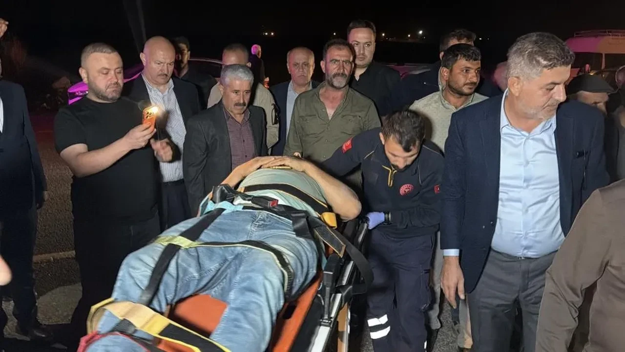 Yaralının başından ayrılmadılar: Vali ve milletvekilinden ilk müdahale