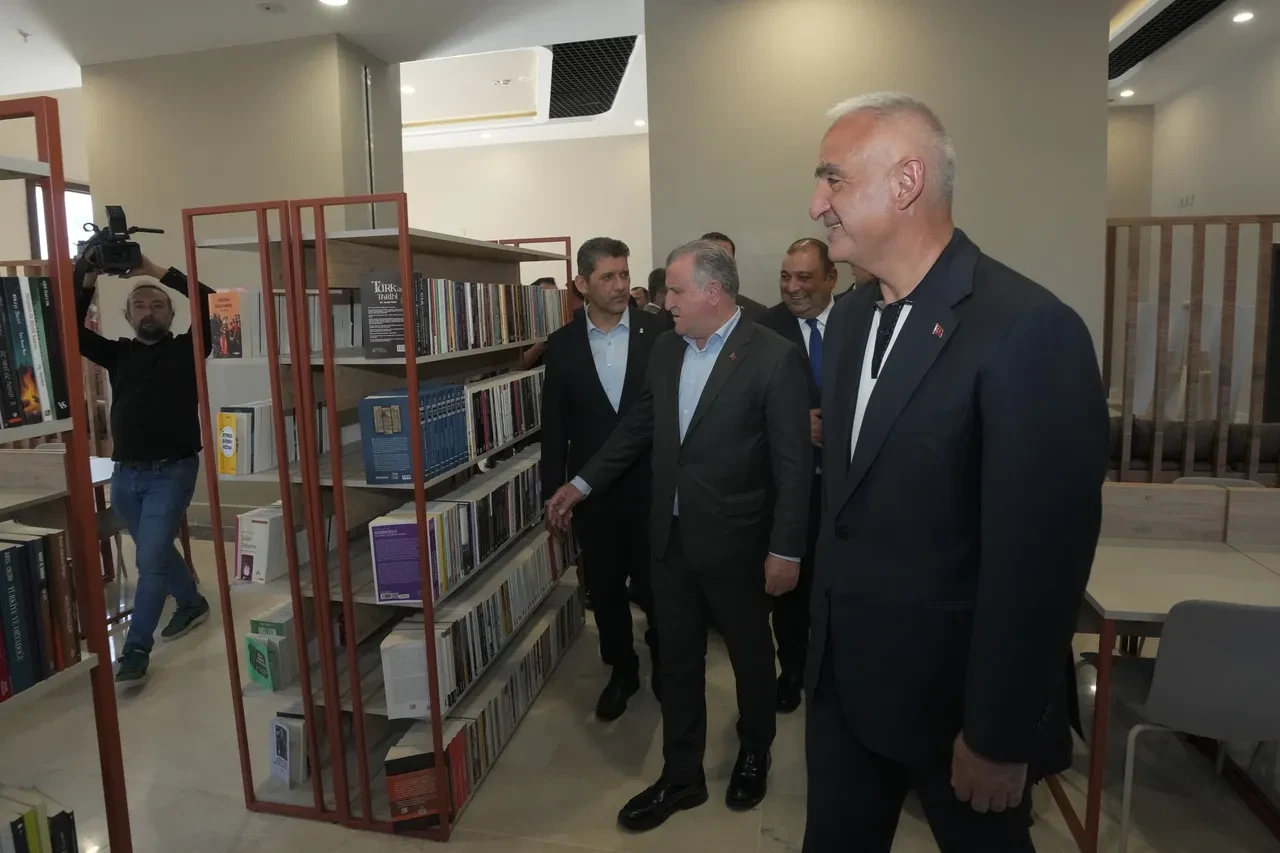 Bakan Ersoy, baba ocağında iki yeni eserin açılışını yaptı