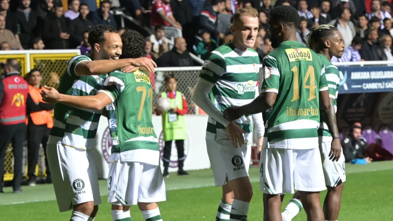 Bursaspor liderliğe yükseldi! Yeşil-beyazlılar Ankara Keçiörengücü'nü 4-2 yendi