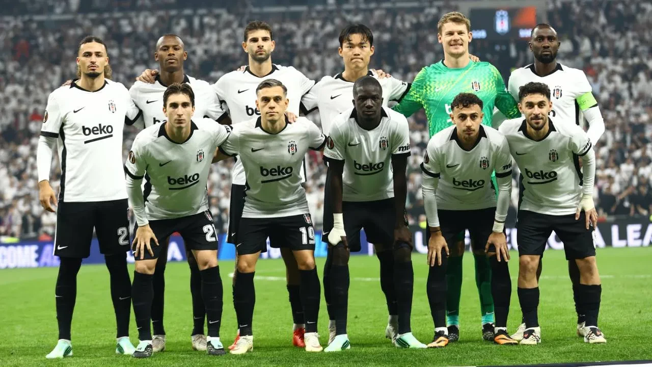CANLI MAÇ ANLATIMI | Beşiktaş ile Başakşehir karşı karşıya geliyor