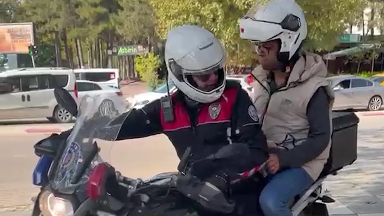 KPSS'ye yetişmeleri için zamanla yarıştılar! Bakan Çiftçi'den teşekkür