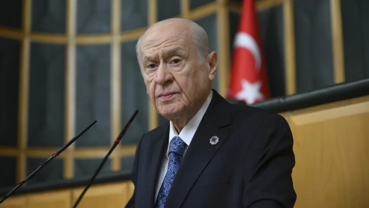 MHP Lideri Devlet Bahçeli Kazakistan'ın Cumhuriyet Günü'nü Kutladı: 