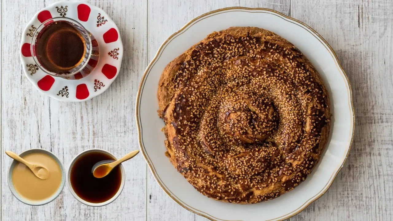 Tahinli çörek evde nasıl yapılır? Tahinli çörek hangi tahinle yapılır?
