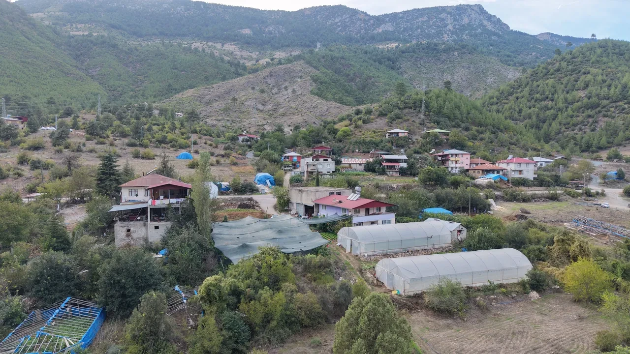 'Ben bu işi yaparım' dedi, ilk kez yetiştirerek kazancını katladı: Kilosunu 500 TL'den satıyor