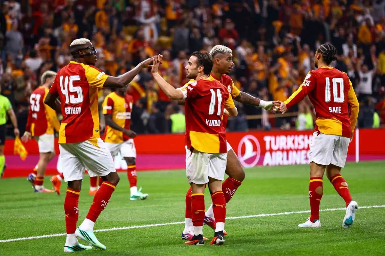 Fenerbahçe Galatasaray’ı yenerse lider mi, puan farkı kaç? GS FB istatistikleri!