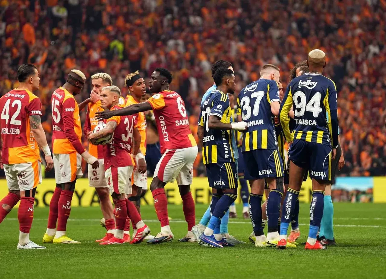 Fenerbahçe Galatasaray’ı yenerse lider mi, puan farkı kaç? GS FB istatistikleri!