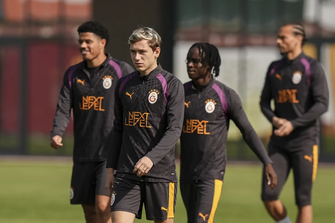 Galatasaray-Fenerbahçe derbisini kim kazanır? Yapay zekadan çarpıcı skor tahmini