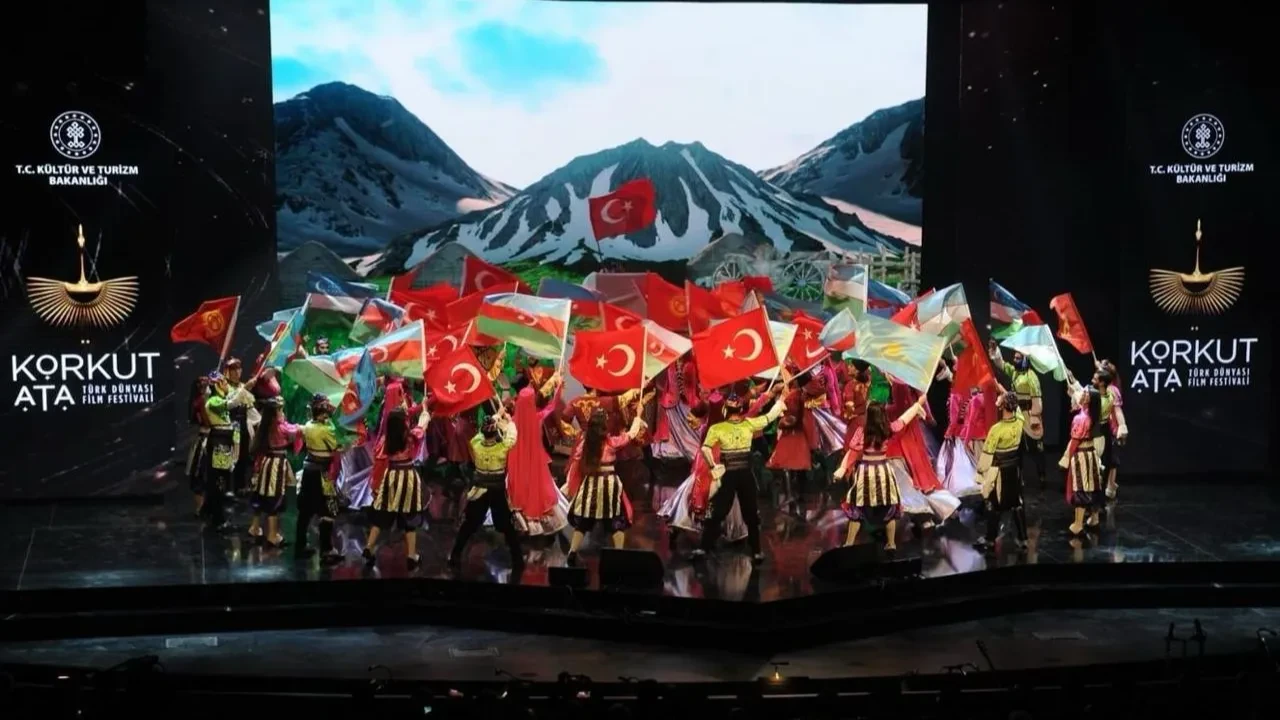 Korkut Ata, 6. Yılında İstanbul’a dönüyor! Bakan Ersoy: Kültürel bağlarımızı ortak yapımlarla güçlendireceğiz