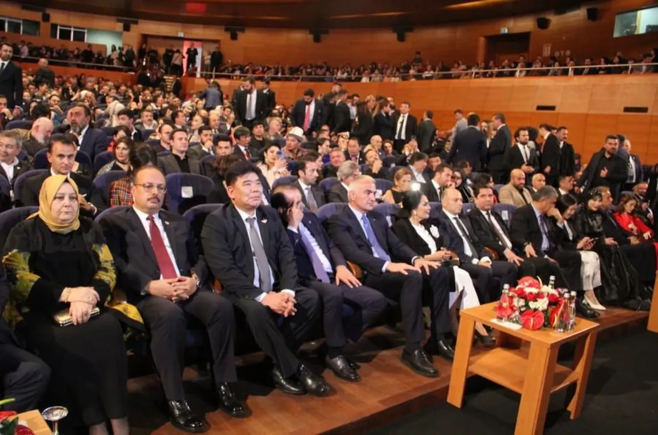Korkut Ata, 6. Yılında İstanbul’a dönüyor! Bakan Ersoy: Kültürel bağlarımızı ortak yapımlarla güçlendireceğiz