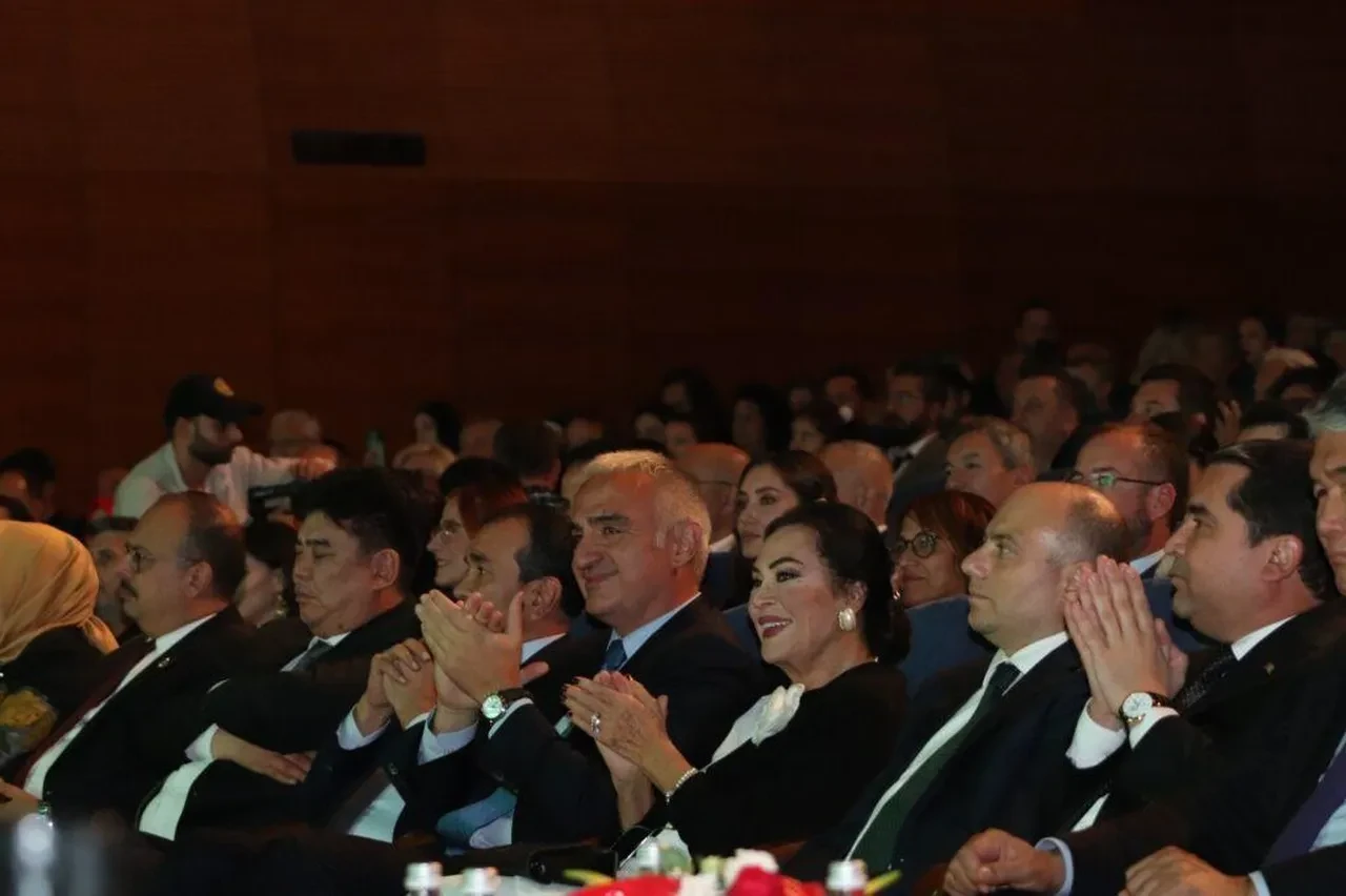 Korkut Ata, 6. Yılında İstanbul’a dönüyor! Bakan Ersoy: Kültürel bağlarımızı ortak yapımlarla güçlendireceğiz