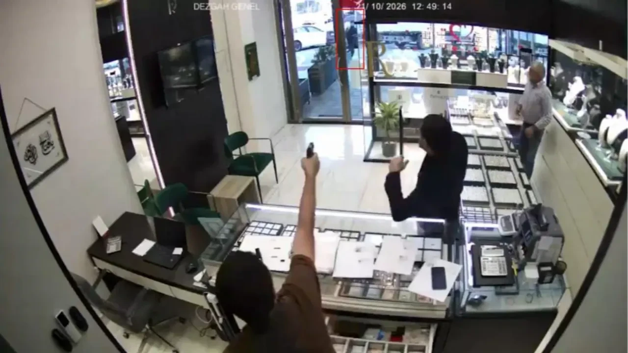 Kuyumcuya silahlı saldırının yeni görüntüsü ortaya çıktı: Kolye için yaptığı teklif ise şoke etti