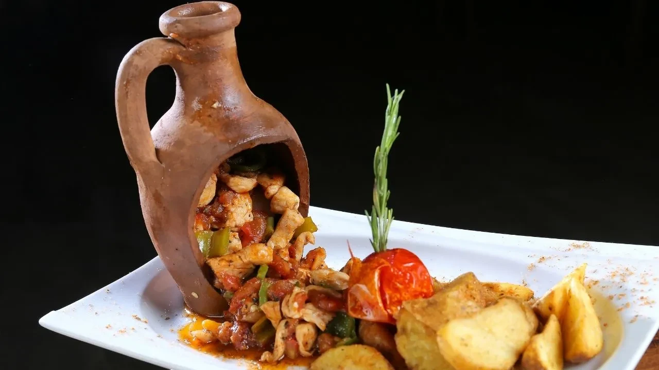Masterchef testi kebabı tarifi! Testi kebabı nasıl yapılır, kırılır? İşte orijinal tarif
