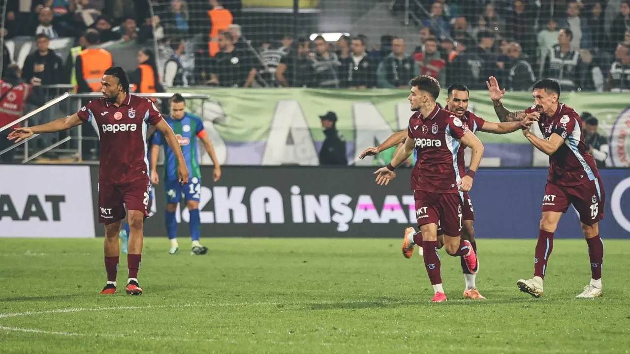 Trabzonspor 7 gollü maçta kazandı! Bordo-mavililer, Çaykur Rizespor'u 4-3 yendi