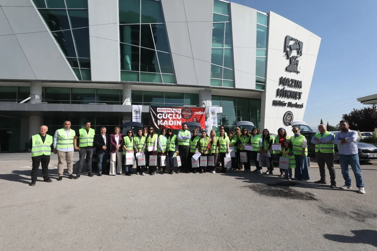 AKO Grup’tan kadın sürücülere teknik özgüven desteği: “Güvenli yol, güçlü kadın”